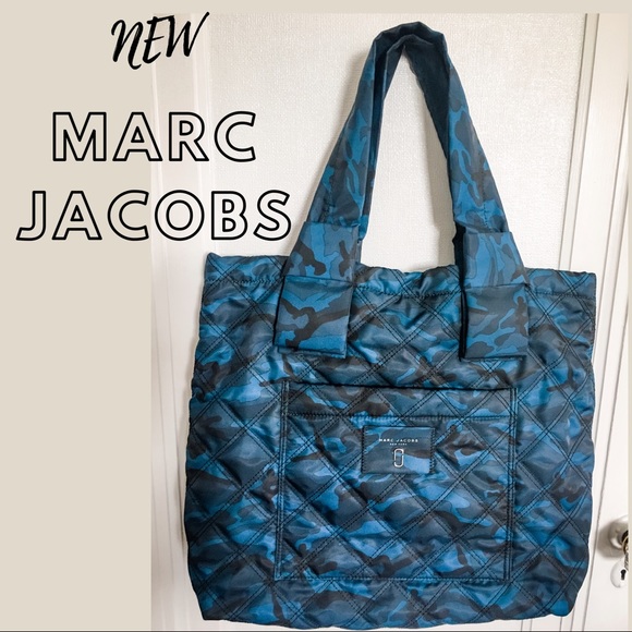 Marc Jacobs Handbags - NWOT Marc Jacobs Double J Quilted Camo Large Tote